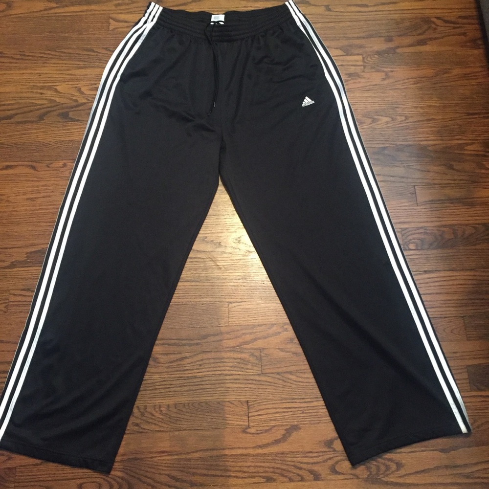 Adidas sweatpants